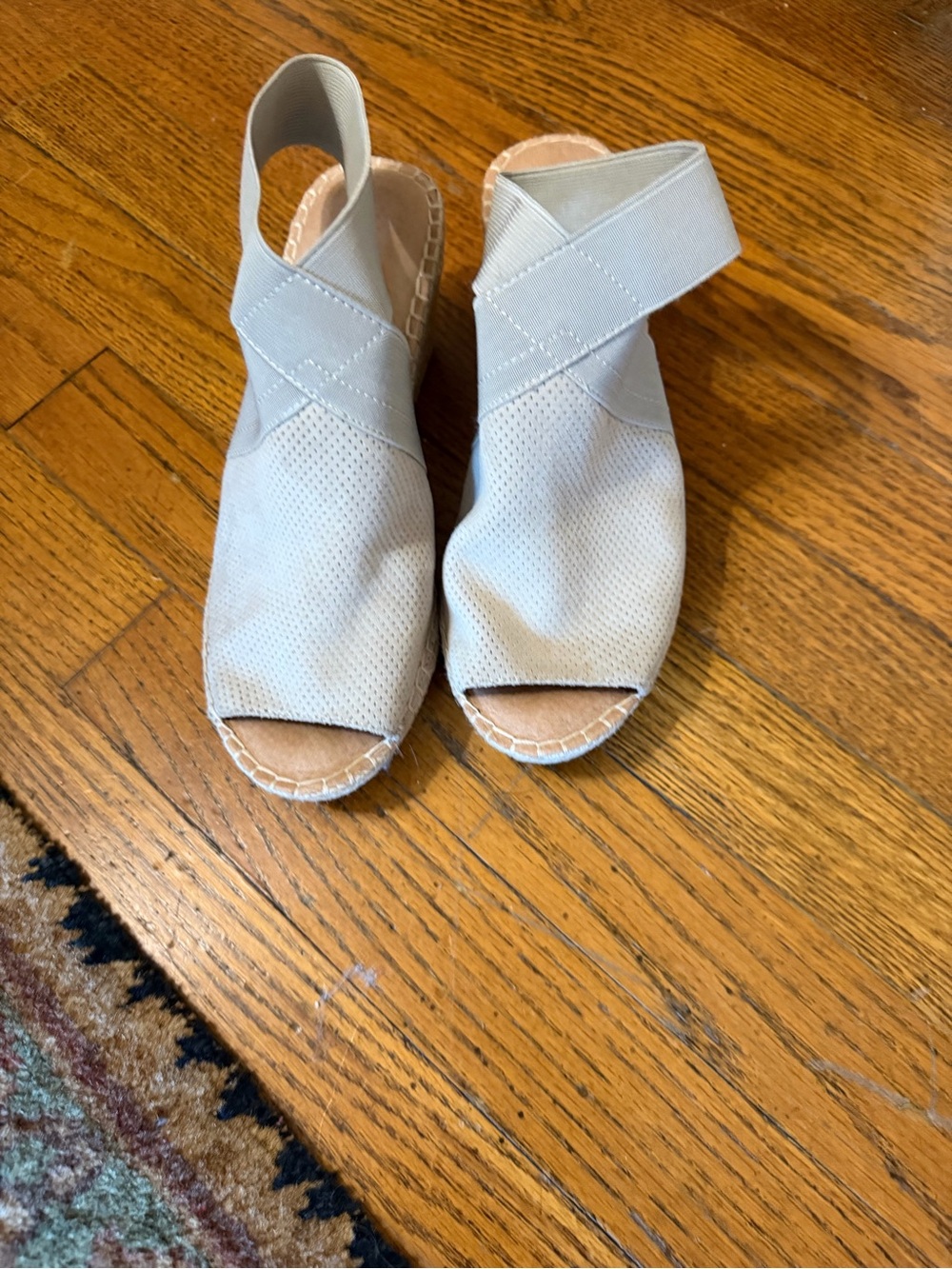 Gentle Souls Gray Espadrille Wedge Sandals Size 7